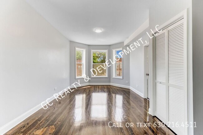 Foto del edificio - 6433 S Vernon Ave