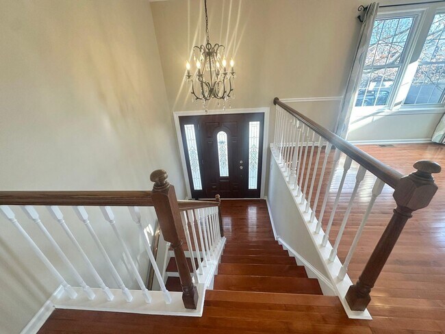 Foto del edificio - 612 Orrington Ct