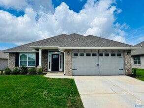 Building Photo - 208 Gwinnett Dr