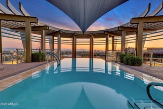 Building Photo - 2402 E Esplanade Ln