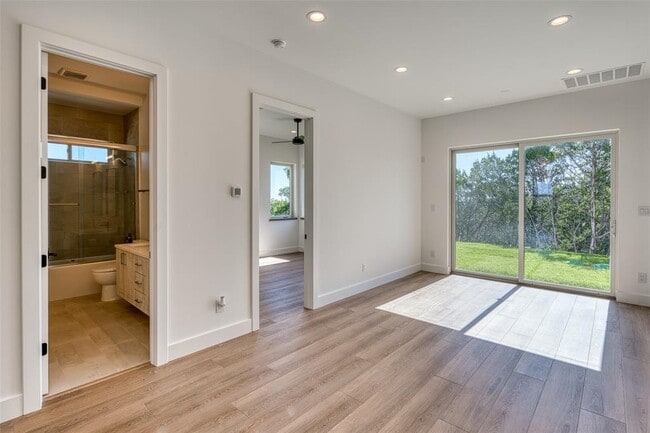 Building Photo - 8621 Nina Ln