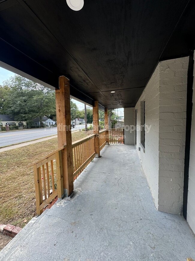 Photo - 431 North Marietta Pkwy NE House