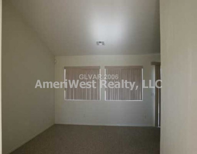 Building Photo - 2502 Gardenia Flower Ave