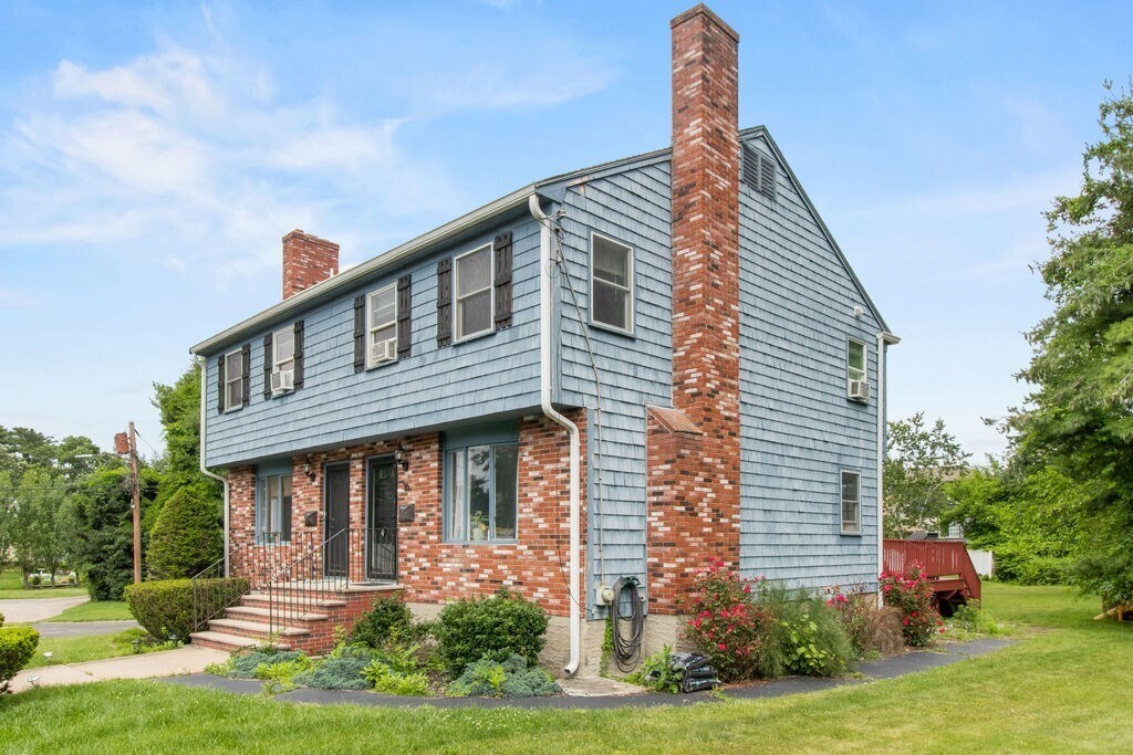 Primary Photo - 36 Brookside Ave