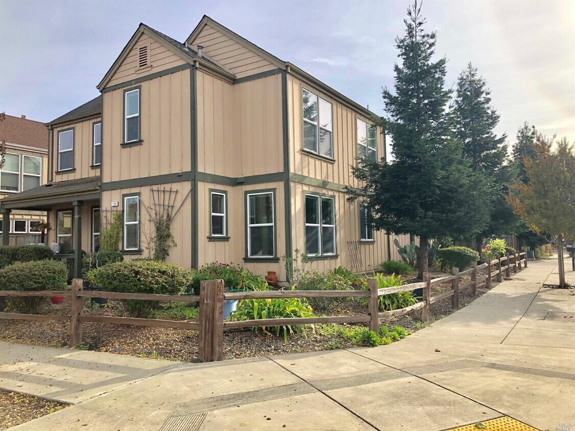 1280 Hearn Ave, Santa Rosa, CA 95407 House Rental in Santa Rosa, CA