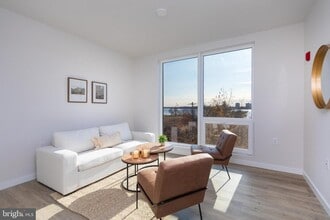 Building Photo - 1130 N Delaware Ave