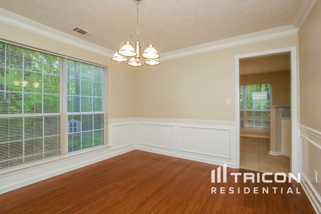 Foto del edificio - 2255 Hamilton Parc Ln