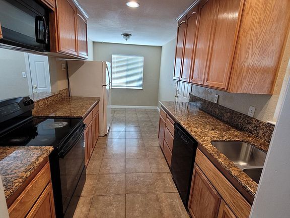 Foto principal - 2105 Logan Ct