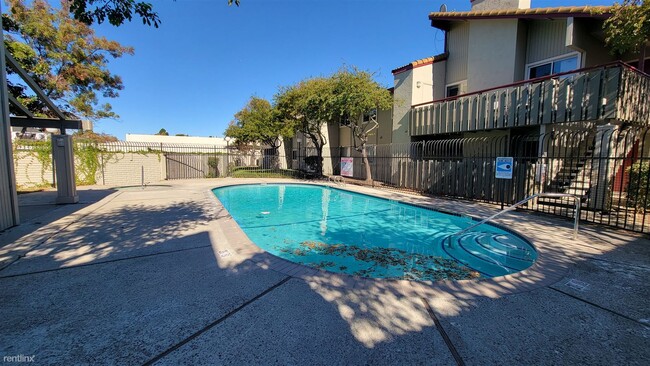 Building Photo - 2 br, 2 bath Condo - 35214 Lido Boulevard L