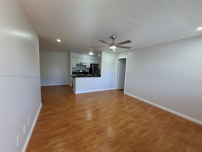 Foto del edificio - 716 NW 103rd Terrace