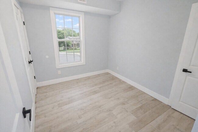 Foto del edificio - 745 S 18th St