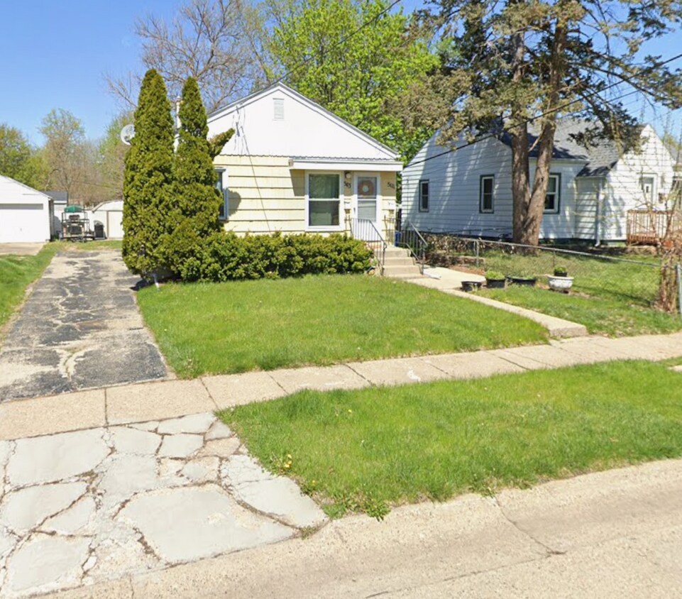 Foto principal - 5113 Lincoln Ave