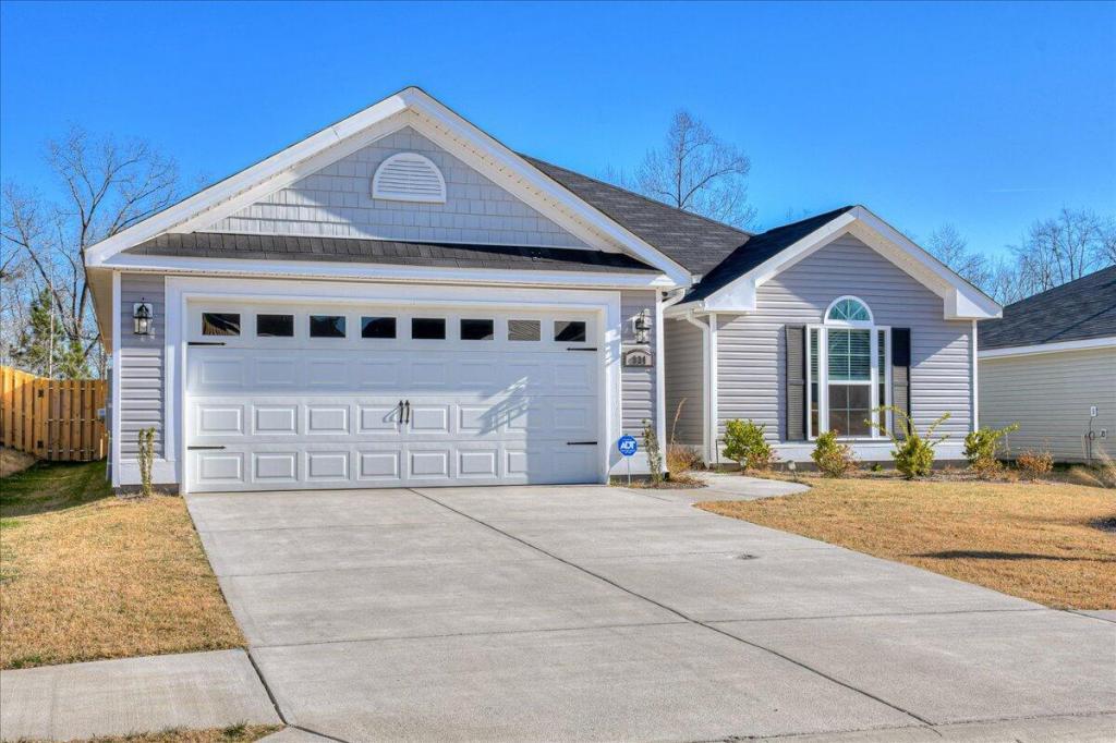 Primary Photo - 934 Mulford Lp