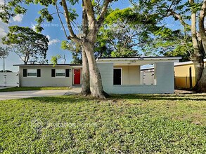 Building Photo - 7803 Sun Vista Way