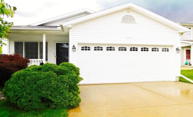 Building Photo - 2413 W Miners Dr