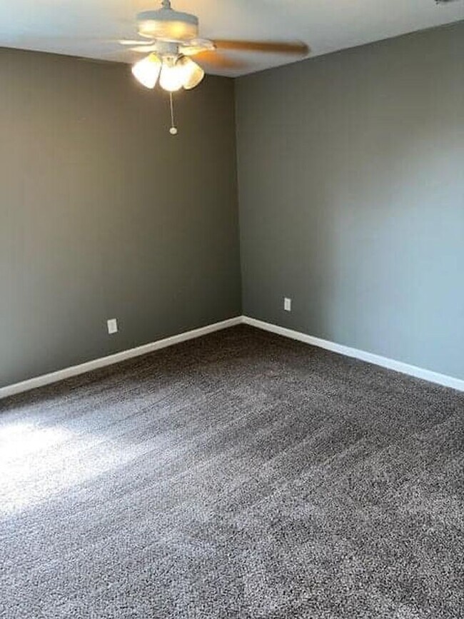 Foto del edificio - 1715 S Linwood Ave