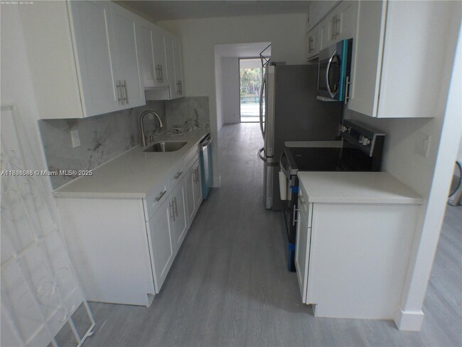 Building Photo - 2601 NW 48th Terrace