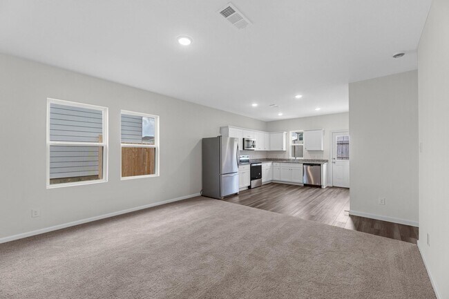 Foto del edificio - 10006 Tiger Flower Ln