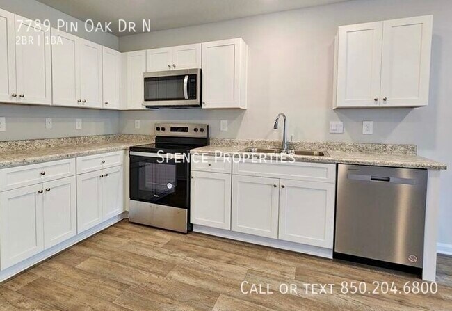 Foto del edificio - 7789 Pin Oak Dr N