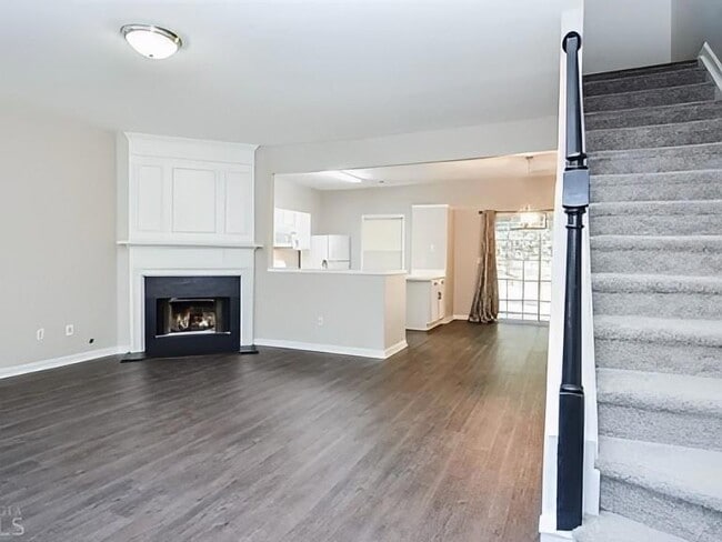 Building Photo - 4645 Valais Ct