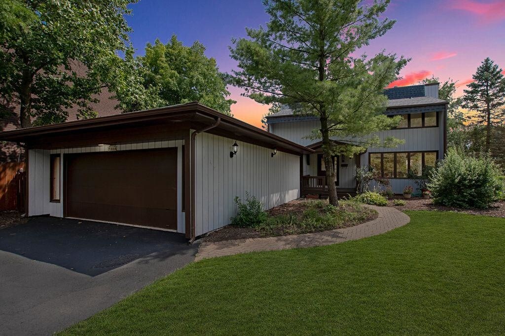 Foto principal - 7309 W 110th St