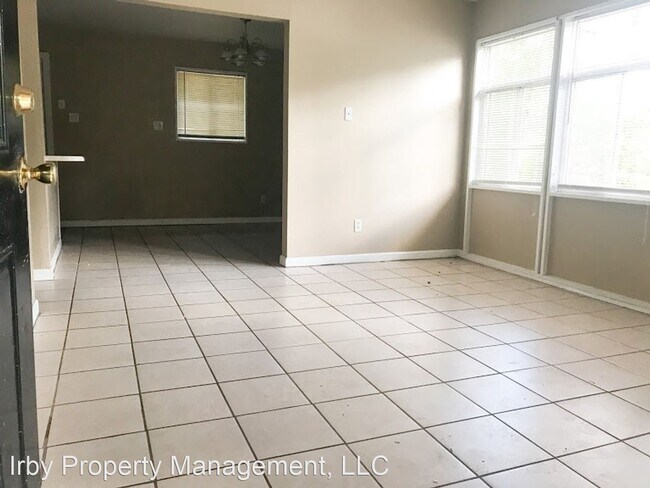 Building Photo - 3 br, 1 bath House - 4118 Latimer Lane
