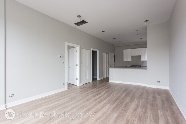 Foto del edificio - 3000 N Sheffield Ave