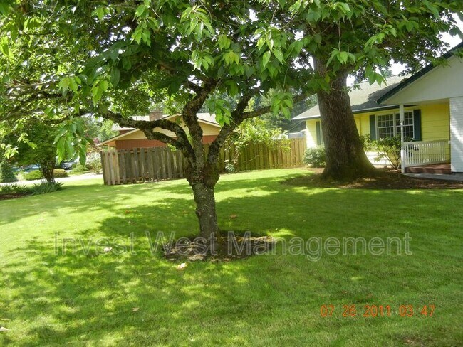 Building Photo - 5100 Berkeley Way