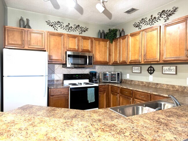 Foto del edificio - 8325 38th St Cir E