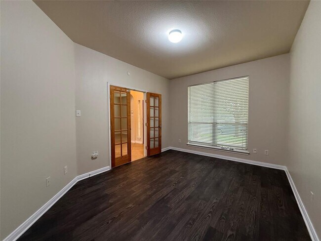 Building Photo - 1209 Laurel Oak Trail