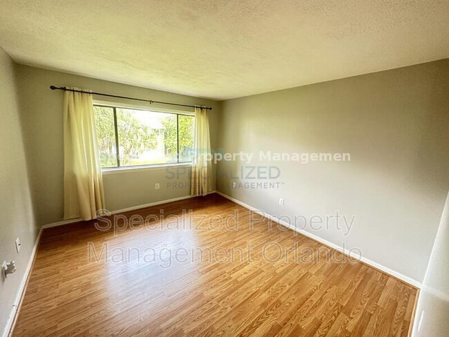Building Photo - 6094 Peregrine Ave