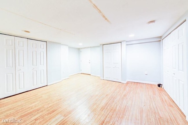 Building Photo - 2 br, 2 bath House - 1403 Sarah St