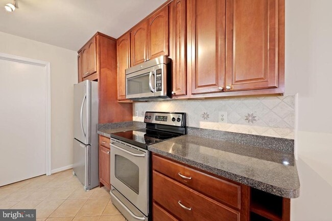 Foto del edificio - 15435 Reprise Terrace