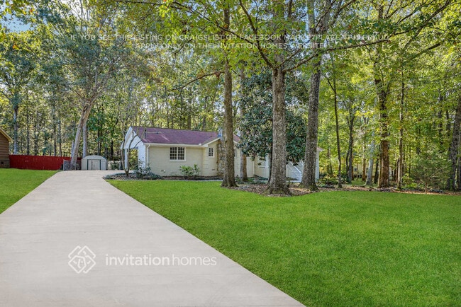 Building Photo - 492 Summit Dr