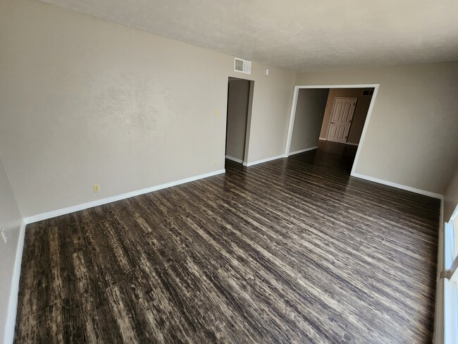 Living Room - 5109 Bastille Ave