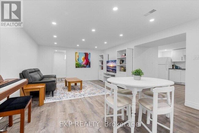 Photo du bâtiment - 86 Dana Dr