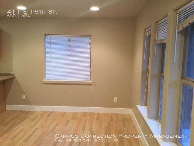 Foto del edificio - 411 E 16th Ave