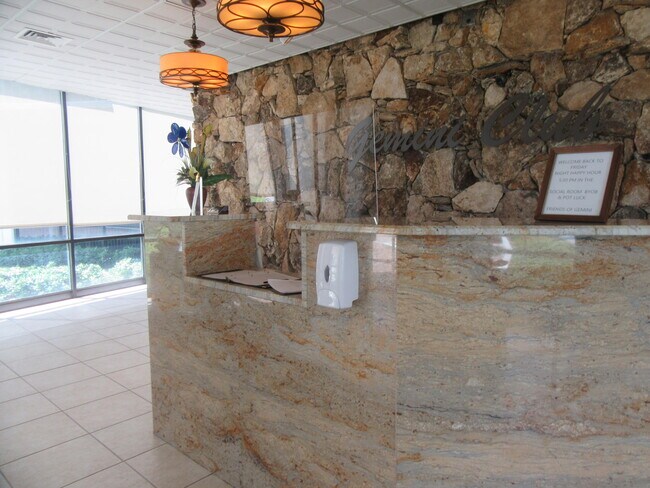 Foto del edificio - 336 Golfview Rd
