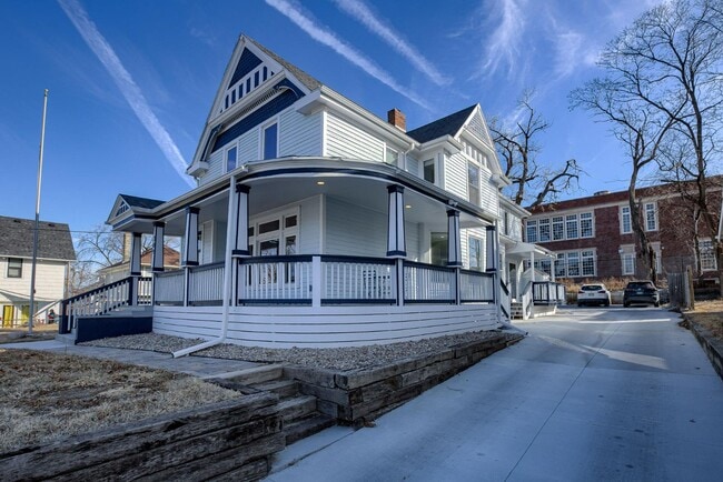 Photo - 309 N 33rd St House