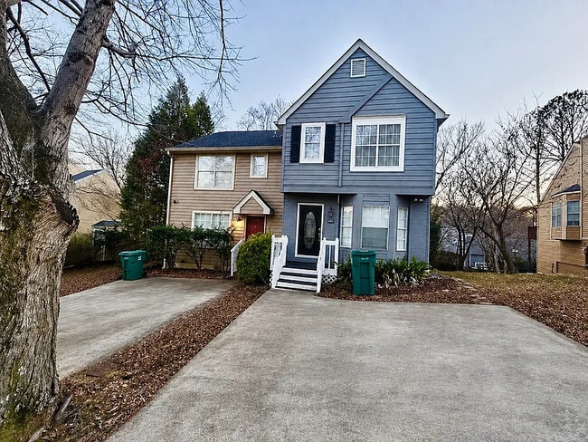 Building Photo - 5040 Laurel Bridge Dr SE