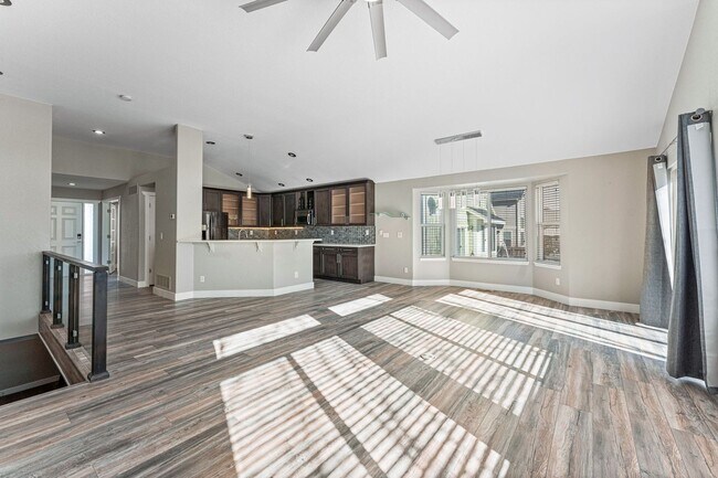 Foto del edificio - Gorgeous Remodeled Ranch close to DTC, Par...