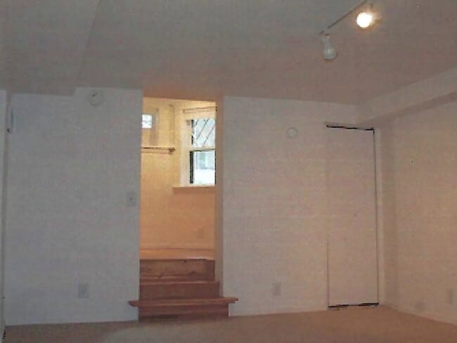 Building Photo - 4909 California St