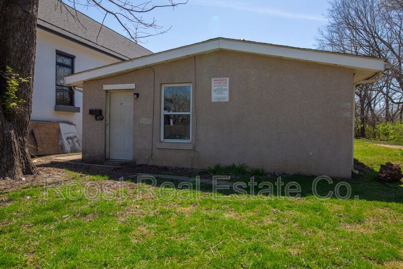 Primary Photo - 49 W Markison Ave