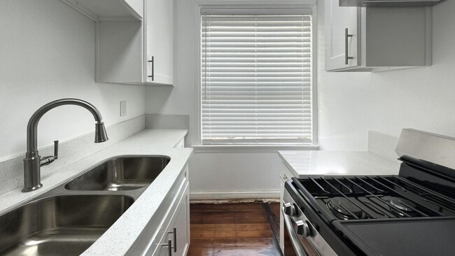 Interior Photo - Hannah on 9th