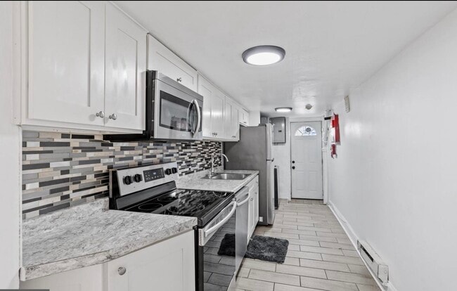 Building Photo - 1401 Alcott St