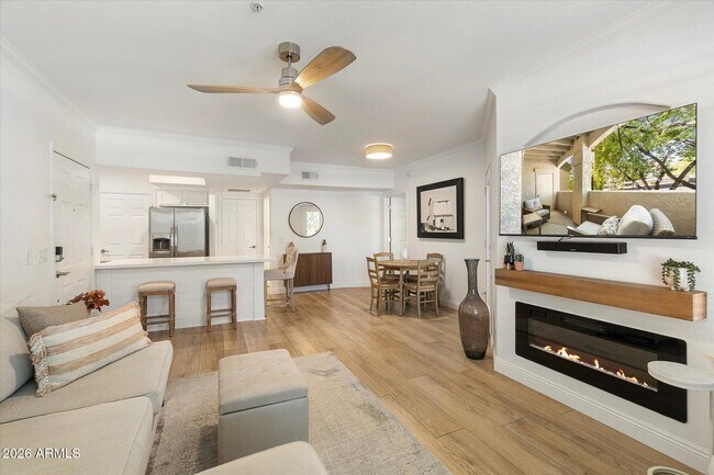 Foto del edificio - 15095 N Thompson Peak Pkwy