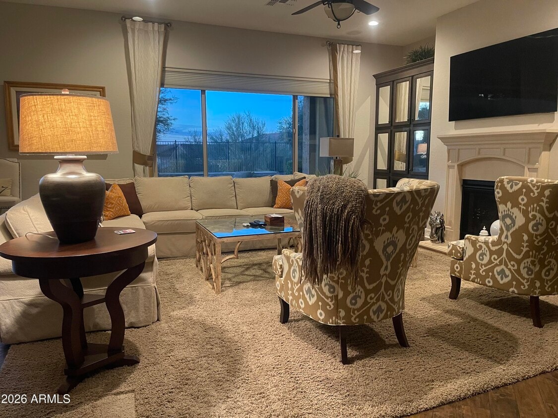 Building Photo - 5907 E Calle de Las Estrellas Rd