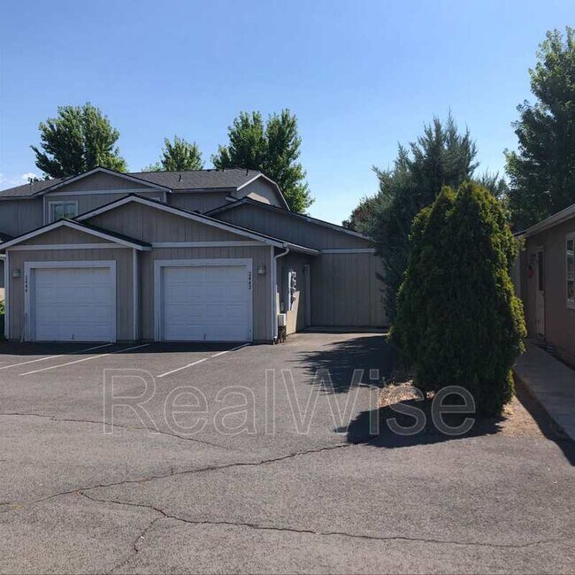 Foto del edificio - 2442 SW 23rd St