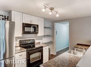 Building Photo - 1 br, 1 bath Condo - 3043 La Vista Dr # 42