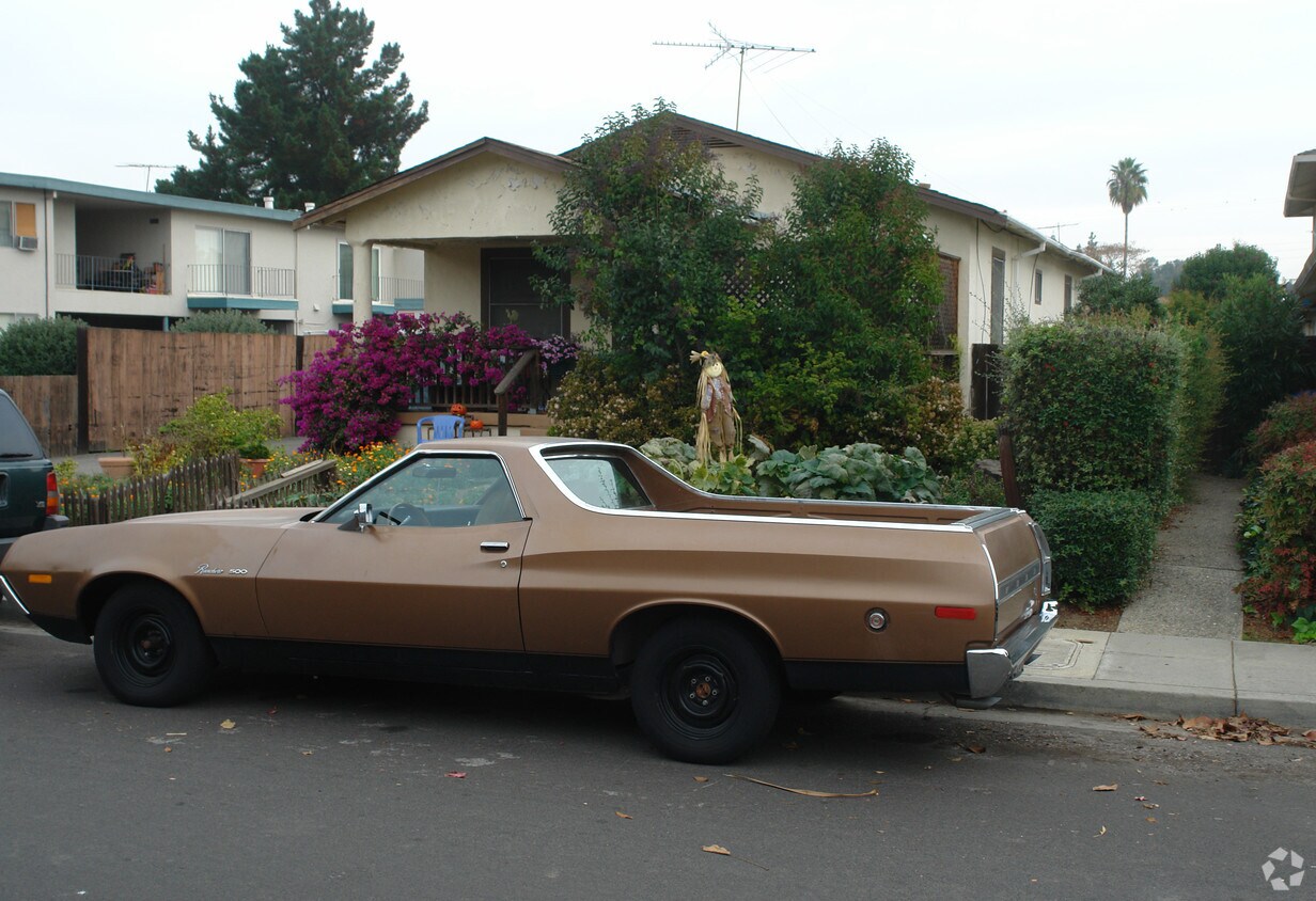 Primary Photo - 1005 Bonita Ave